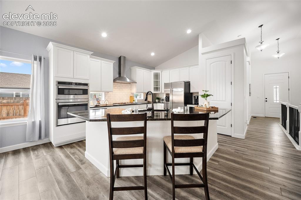 Image 9 of 36: Kitchen