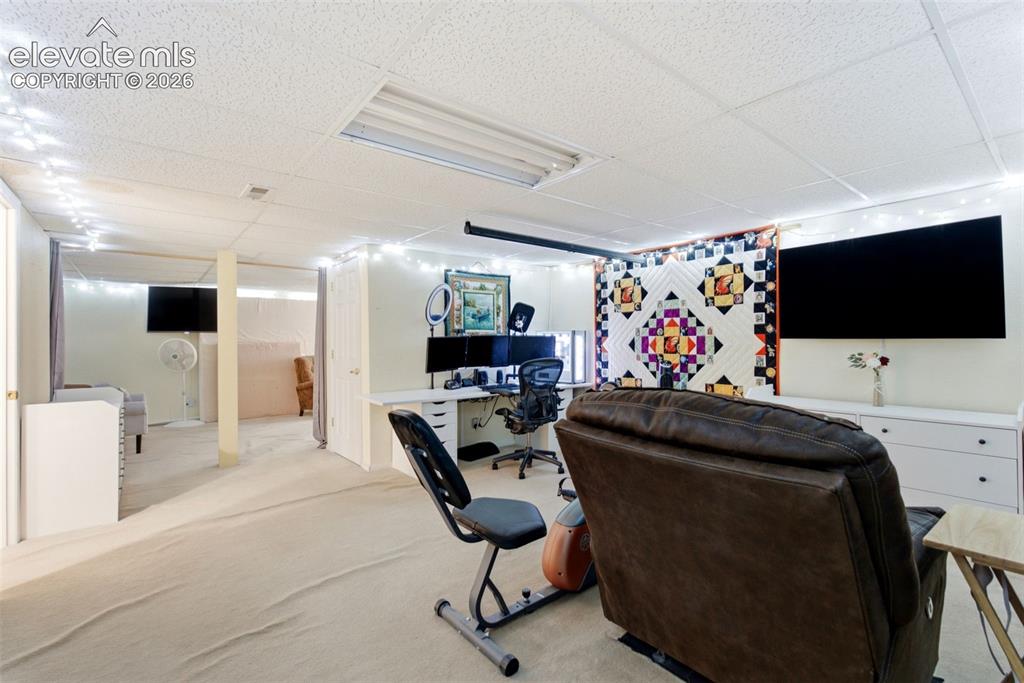 Image 19 of 25: Bonus Room