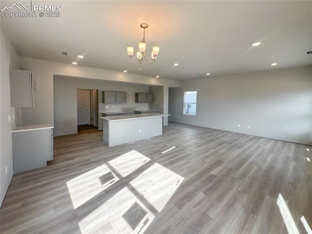 Image 4 of 15: Kitchen