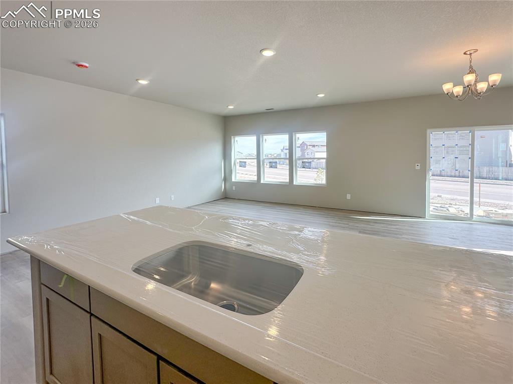 Image 5 of 15: Kitchen