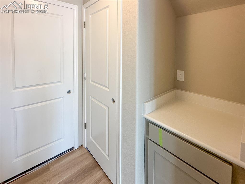 Image 6 of 15: Bathroom