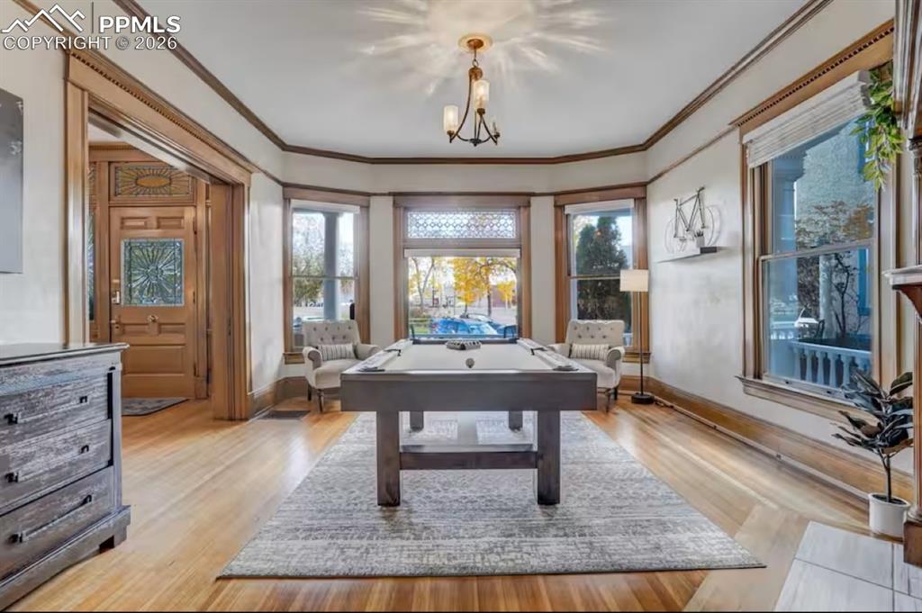 Image 4 of 50: Game Room