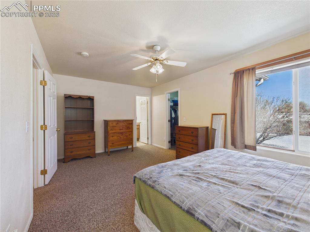 Image 24 of 41: Bedroom