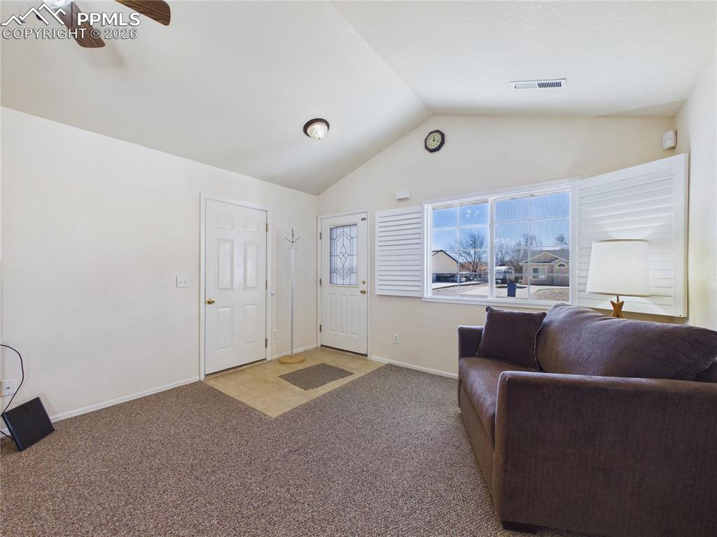 Image 9 of 41: Sitting Room