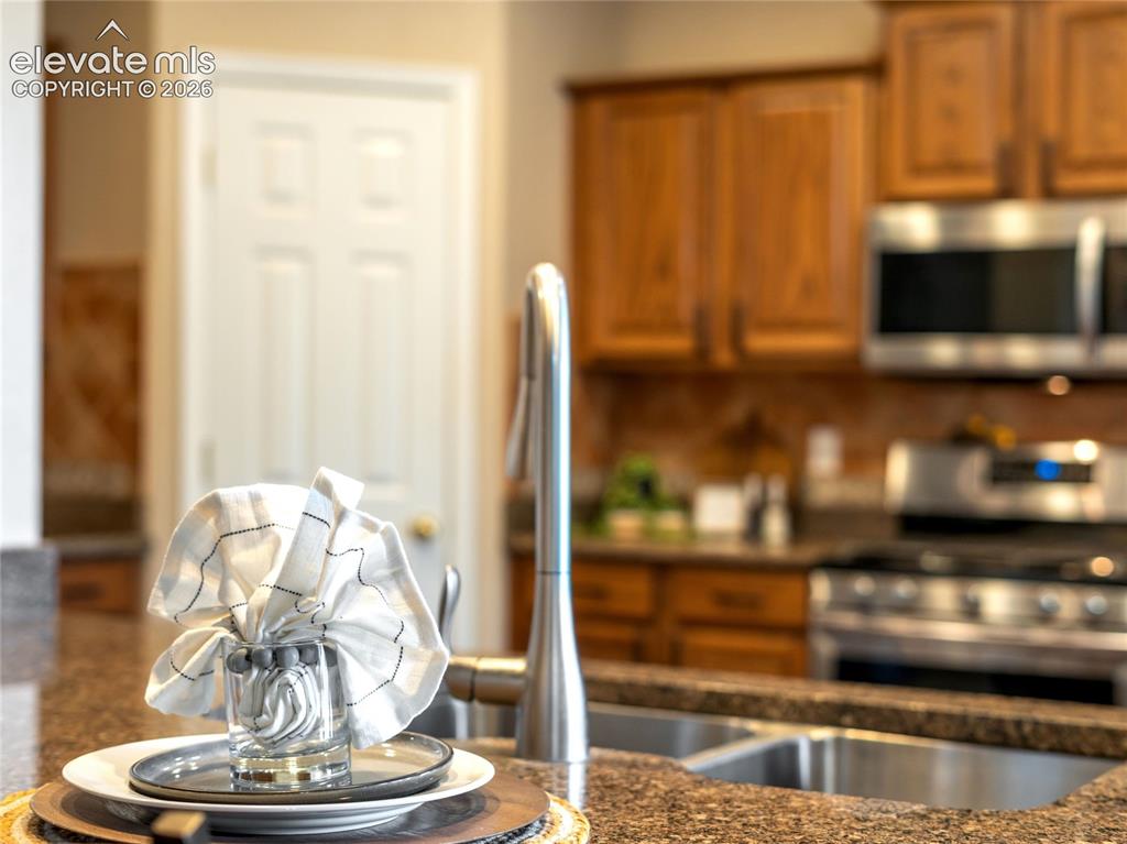 Image 10 of 29: Kitchen