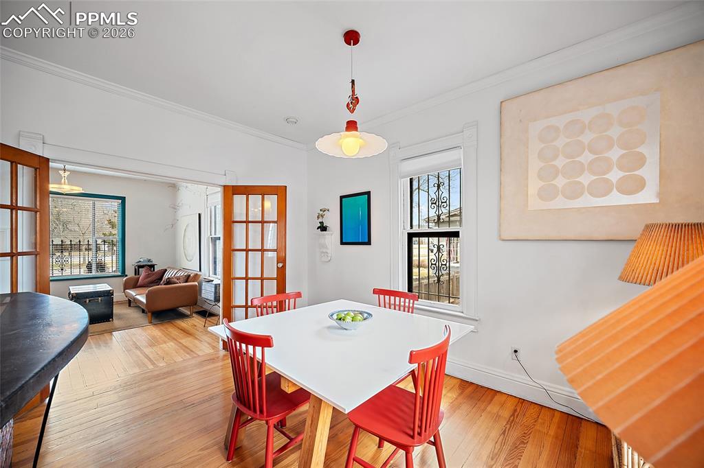 Image 11 of 42: Dining Area