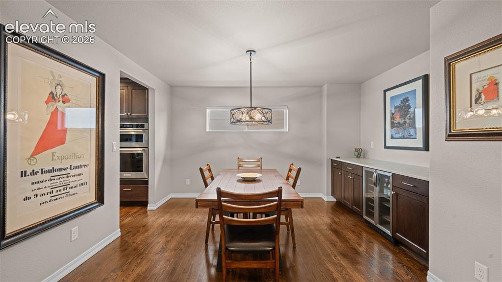Image 9 of 44: Dining Area
