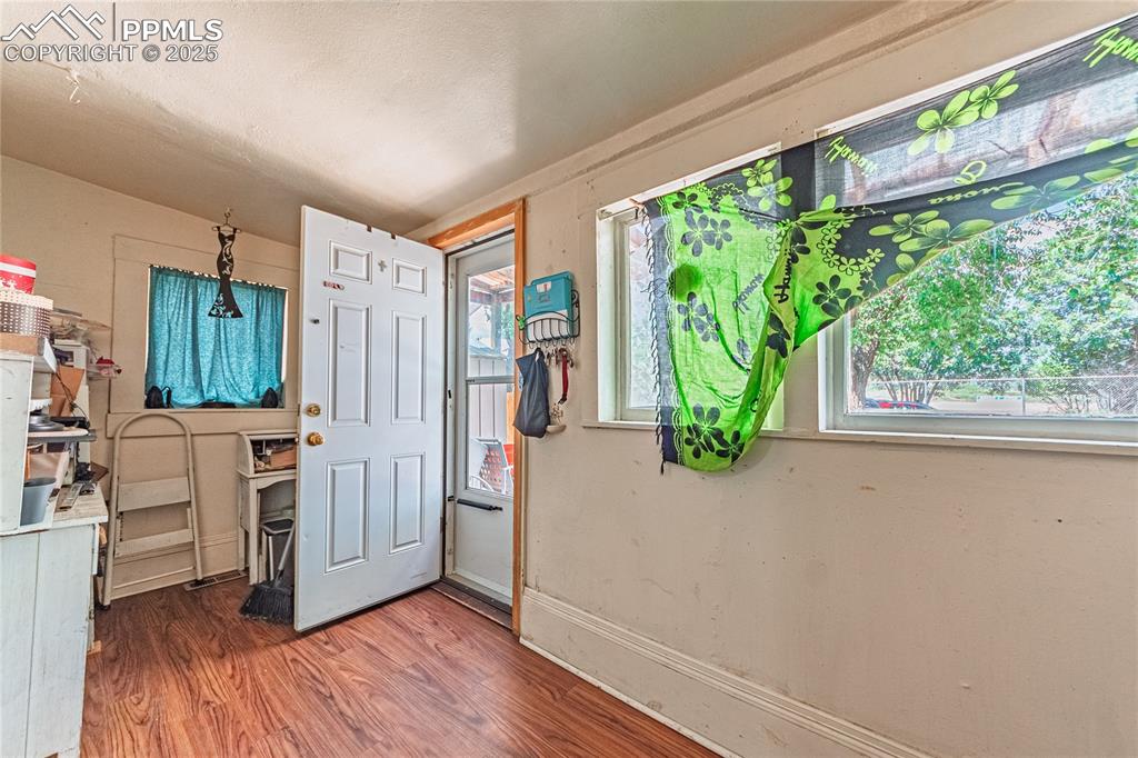 Image 7 of 22: Front Unit