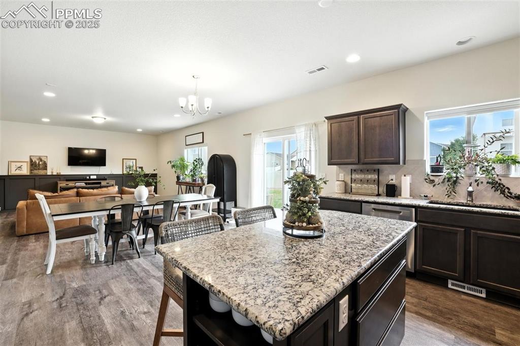 Image 14 of 48: Kitchen