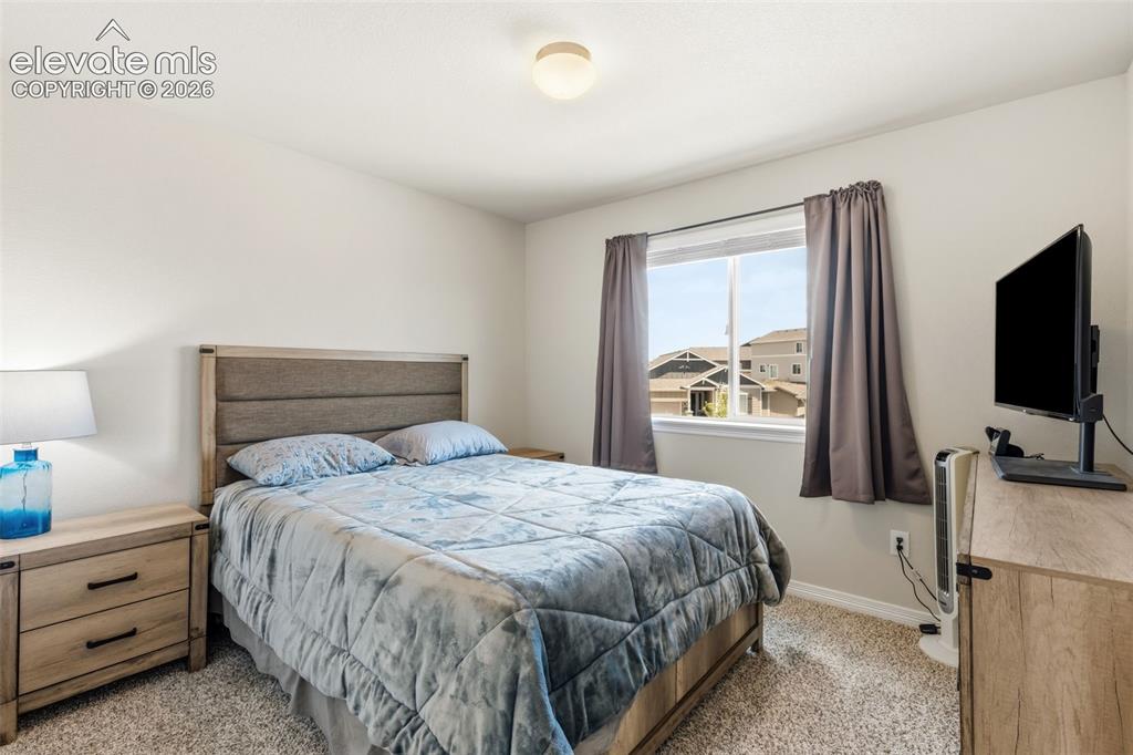 Image 19 of 37: Bedroom
