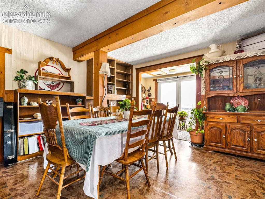 Image 10 of 46: Dining Area