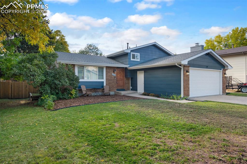 Image 2 of 27: Front of Structure