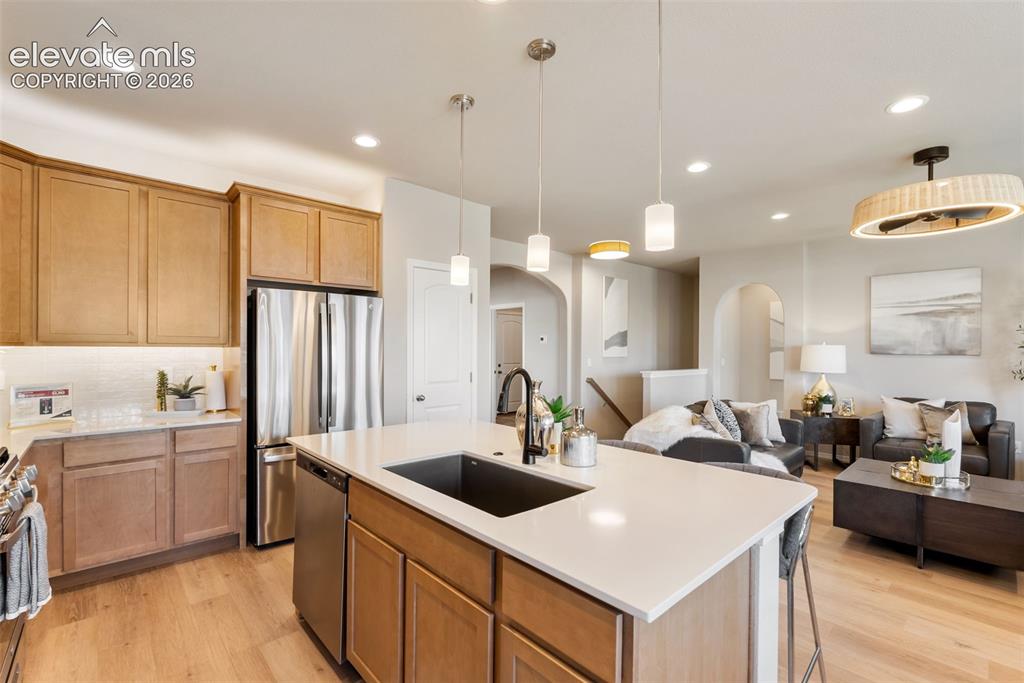 Image 19 of 48: Kitchen
