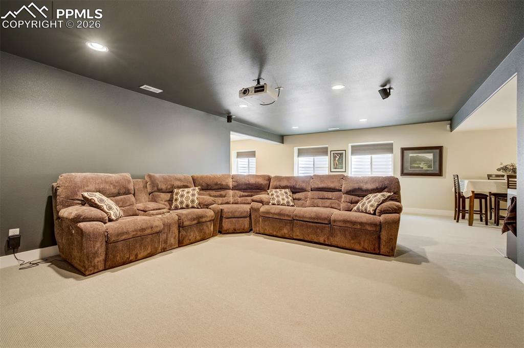 Image 31 of 50: Family Room