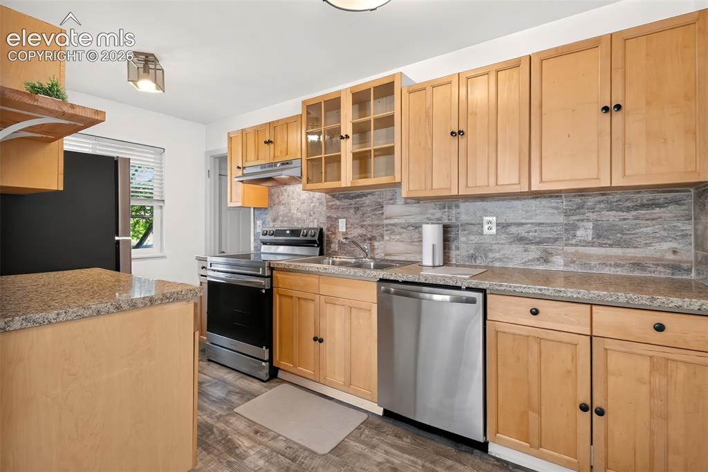 Image 7 of 44: New SS appliances
