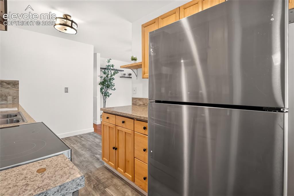 Image 8 of 44: Kitchen