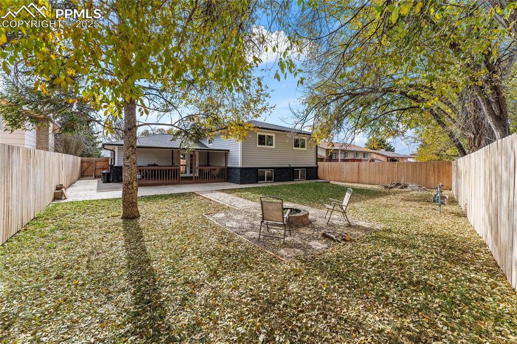 Image 40 of 46: Back of Structure