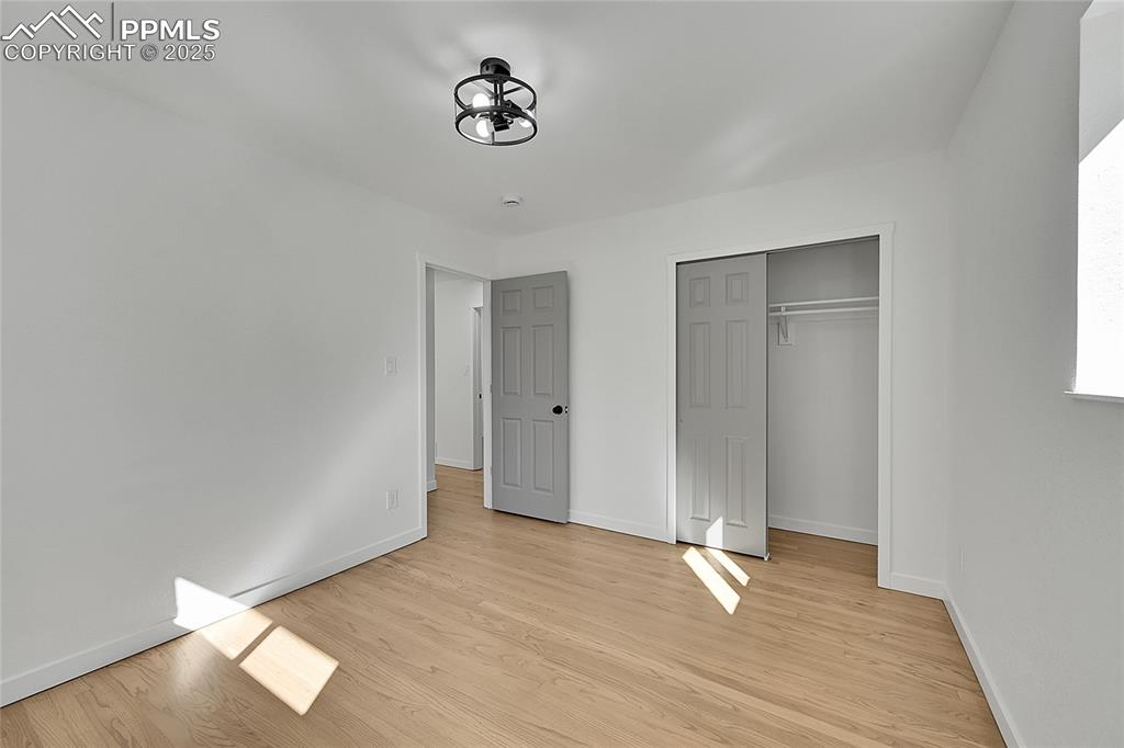 Image 12 of 46: Bedroom