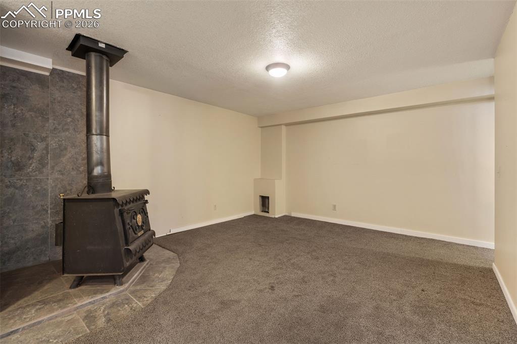 Image 24 of 47: Family Room