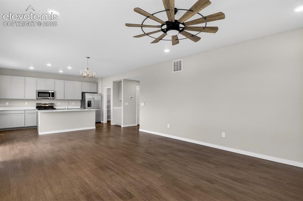 Image 4 of 28: Living Room