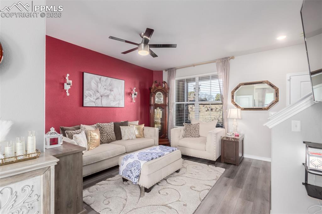 Image 4 of 26: Living Room