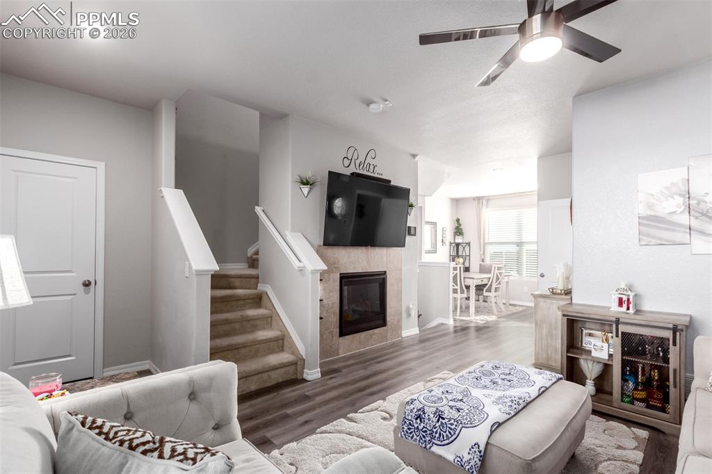 Image 6 of 26: Living Room