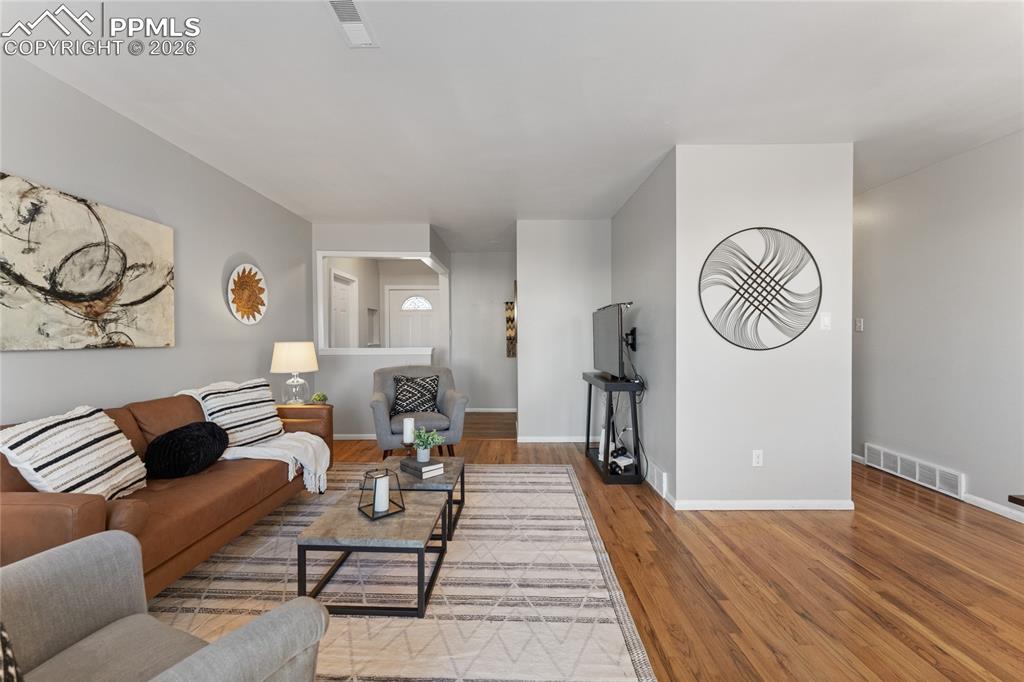 Image 6 of 28: Living Room