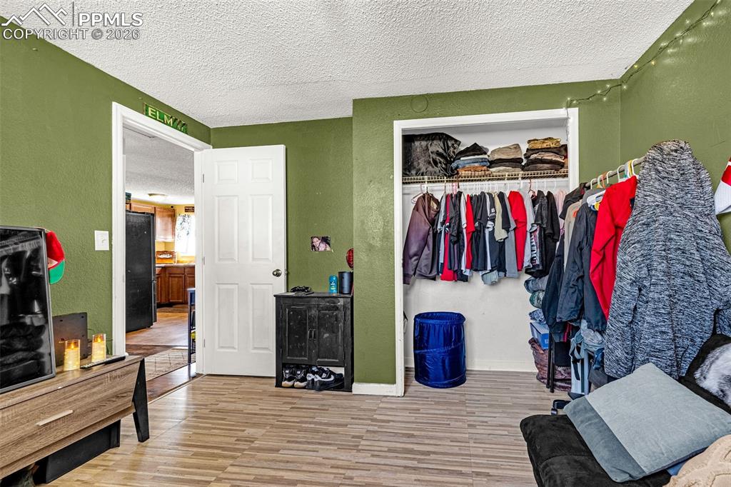 Image 10 of 31: Bedroom