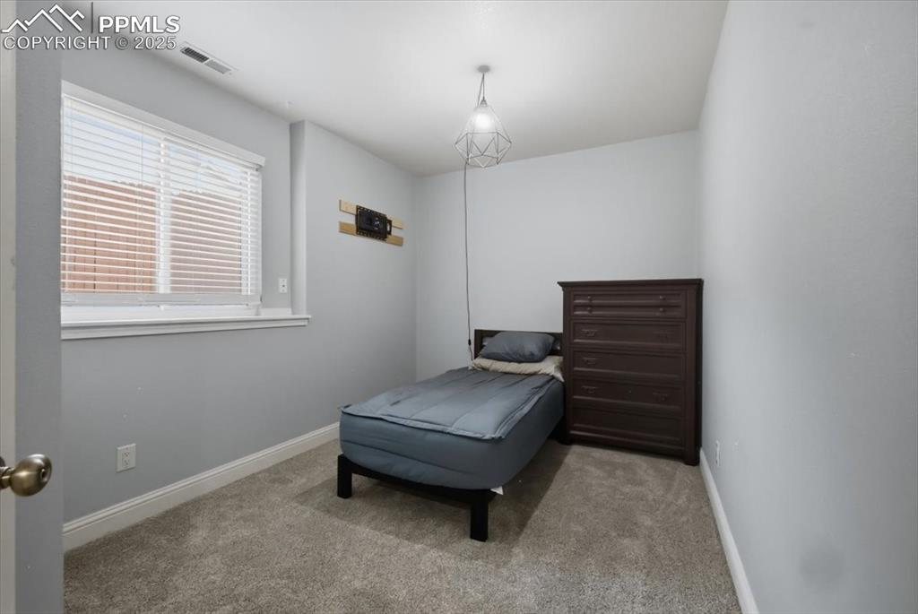 Image 15 of 29: Bedroom