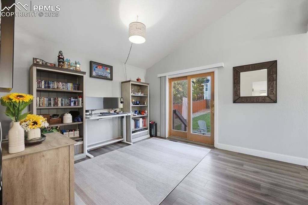 Image 8 of 29: Office