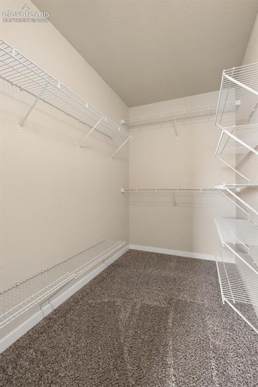Image 36 of 45: Closet