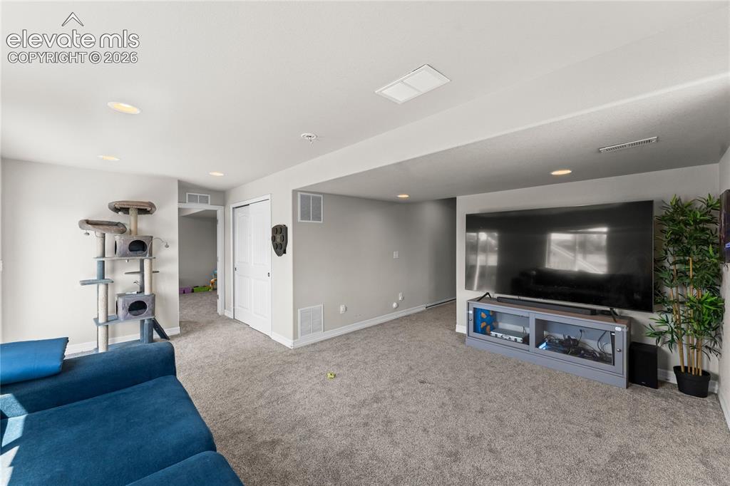 Image 16 of 42: Living Room