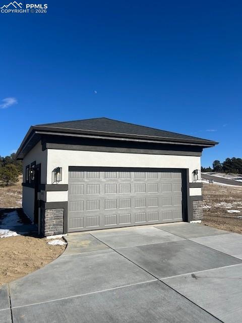 Image 34 of 38: Detached 2 car garage