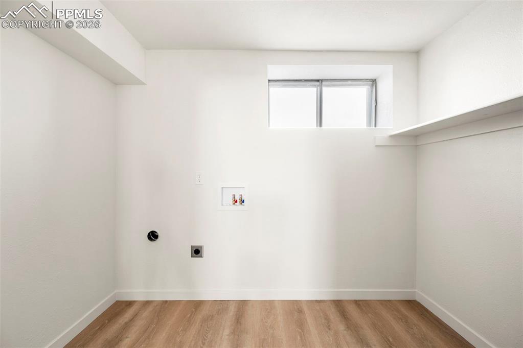 Image 49 of 50: Laundry