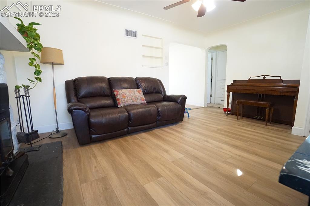 Image 9 of 40: Living Room