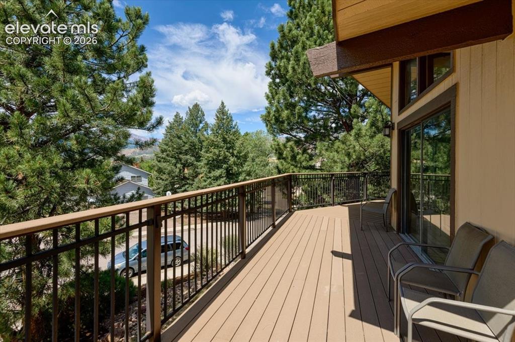 Image 39 of 46: Deck