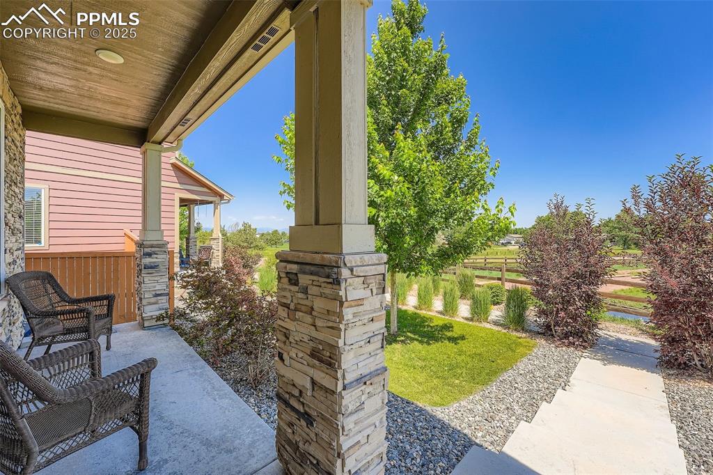 Image 3 of 32: View of patio / terrace