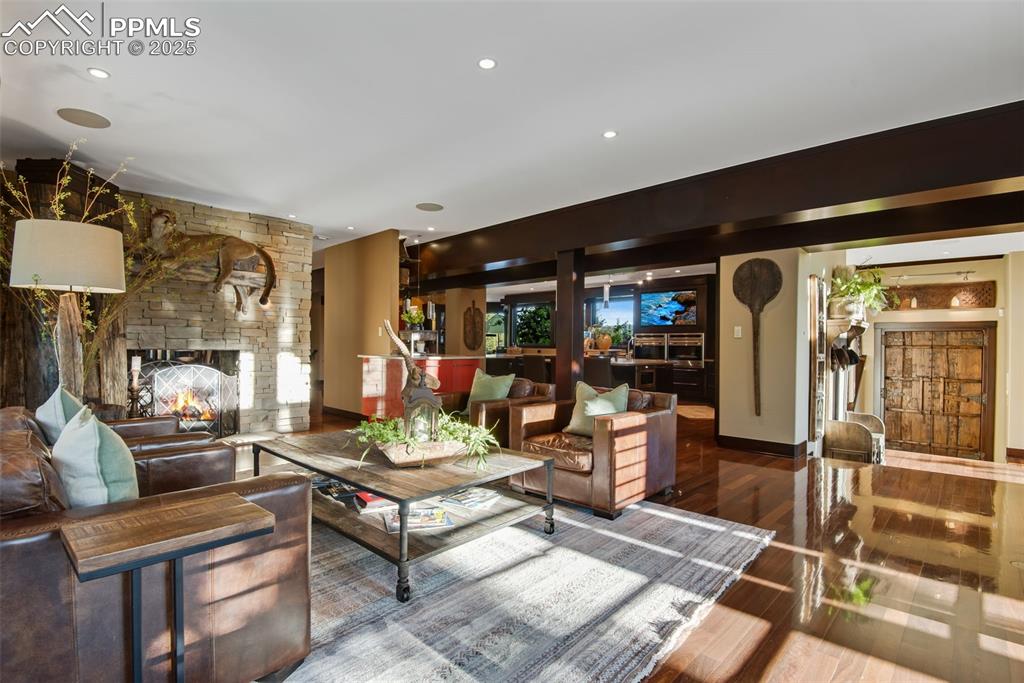 Image 11 of 38: The main floor provides the perfect place for entertaining guests. The livi