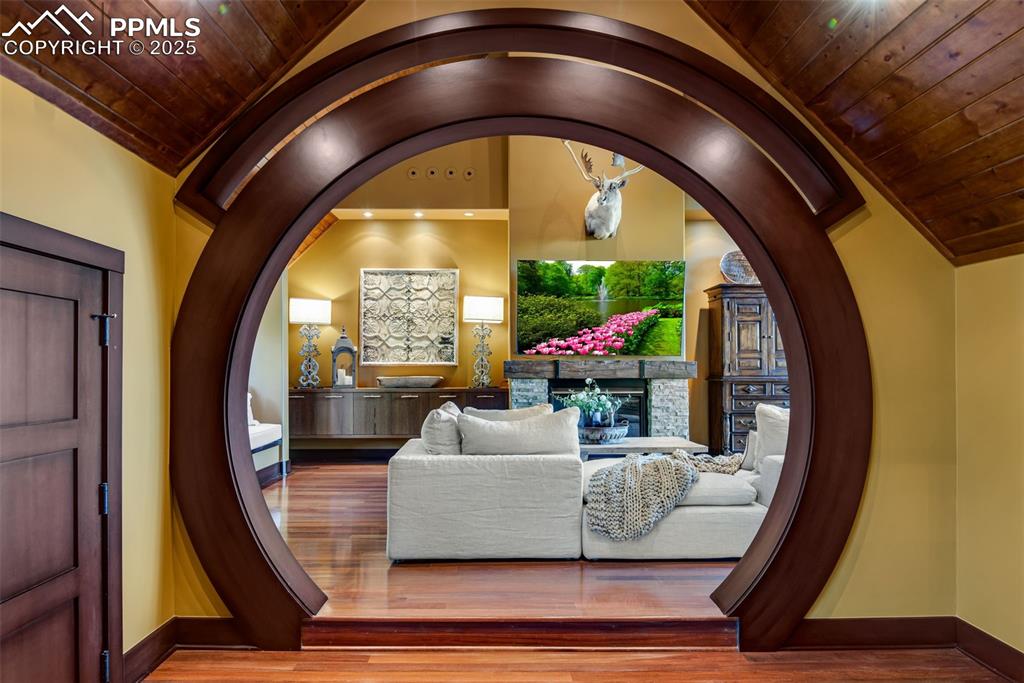 Image 18 of 38: Extraordinary architectural vision and premier craftsmanship create breatht