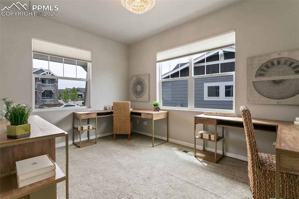 Image 12 of 50: Office