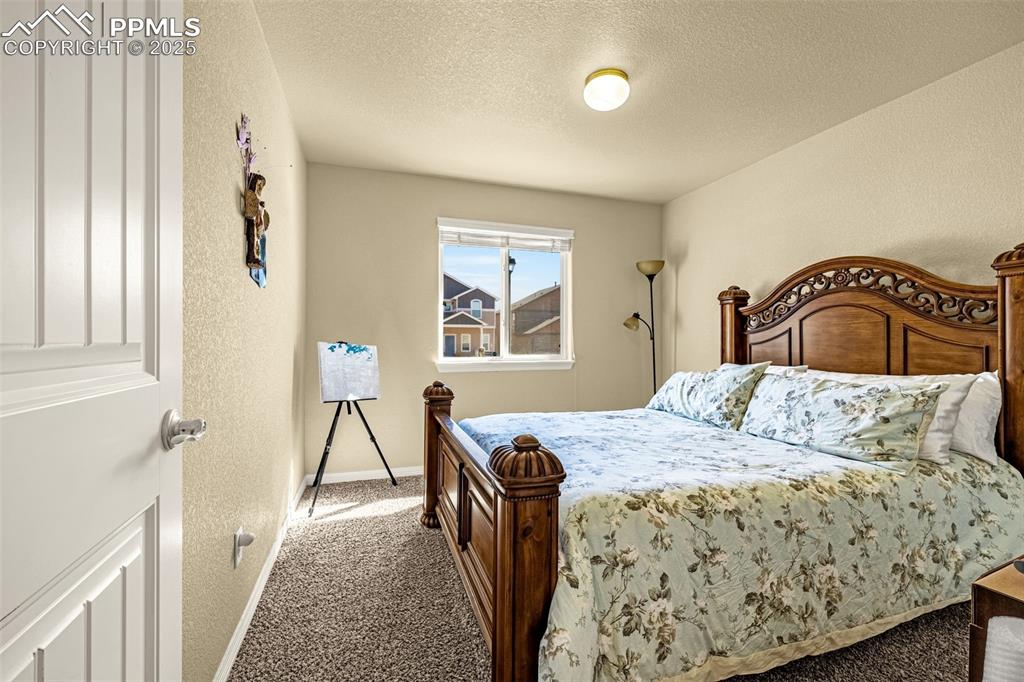 Image 12 of 30: Bedroom