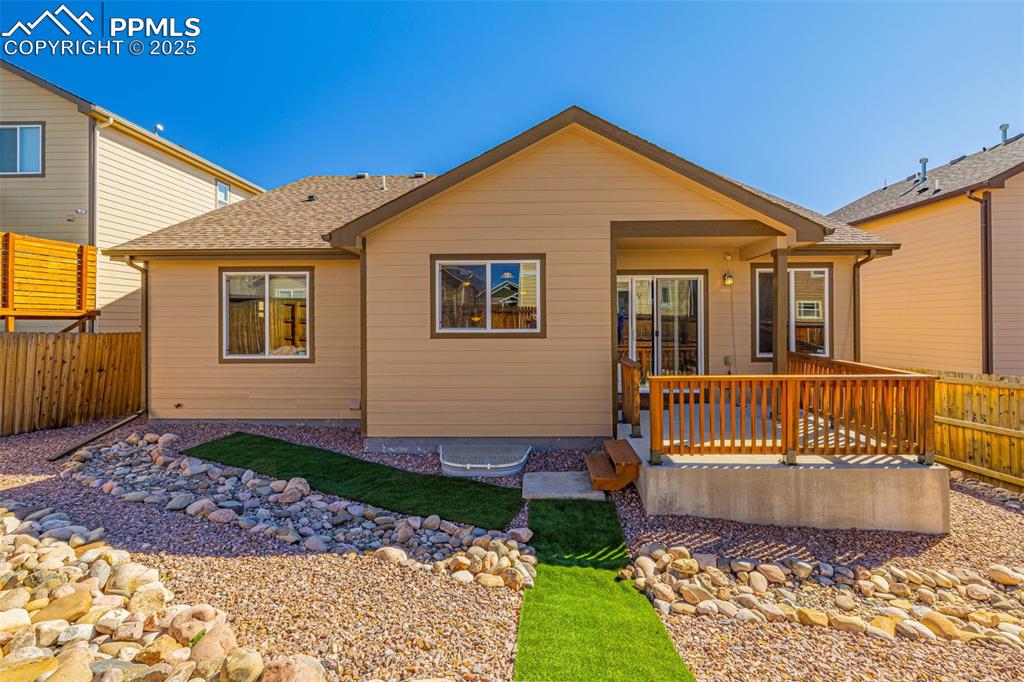 Image 22 of 30: Front of Structure