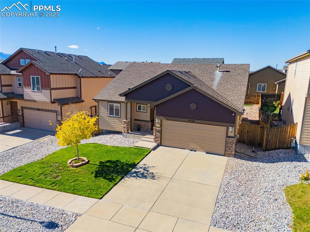 Image 26 of 30: Front of Structure