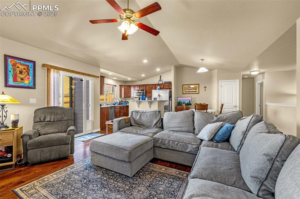 Image 6 of 30: Living Room