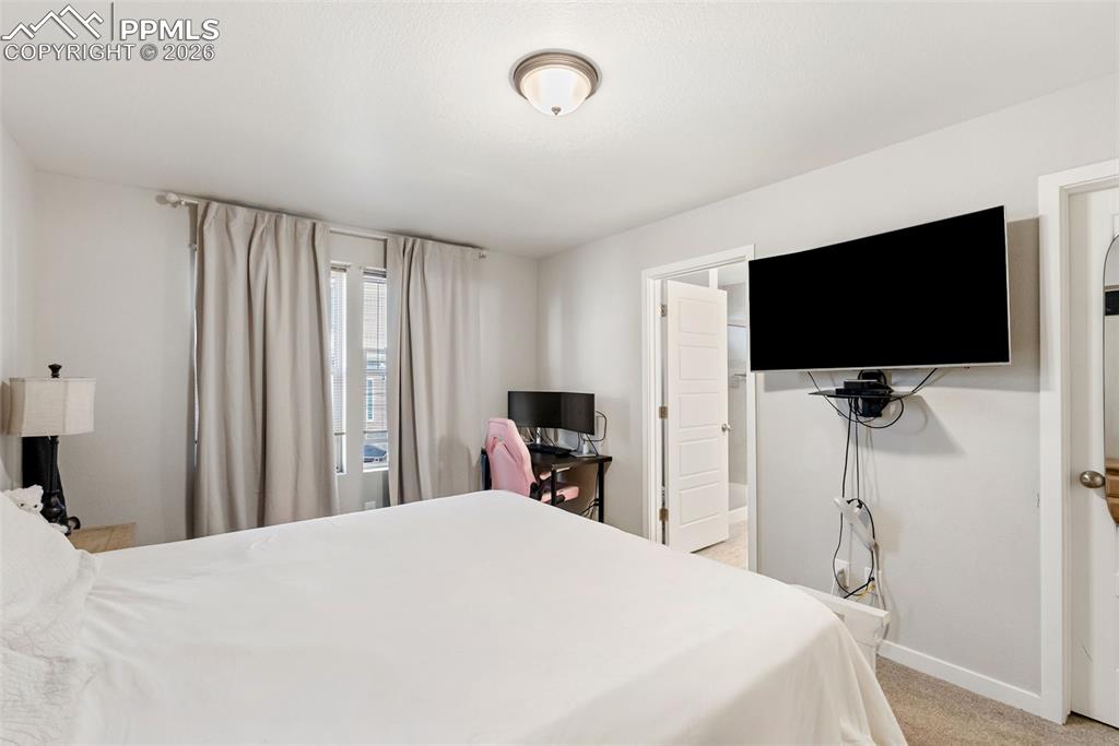 Image 25 of 39: Bedroom