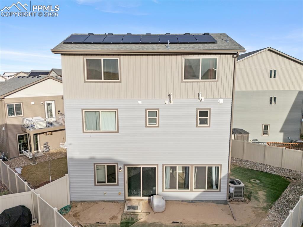 Image 35 of 39: Back of Structure