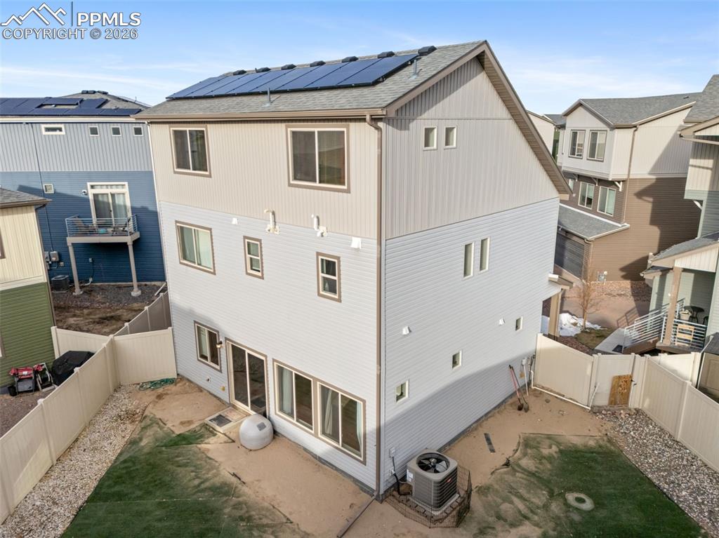 Image 39 of 39: Back of Structure