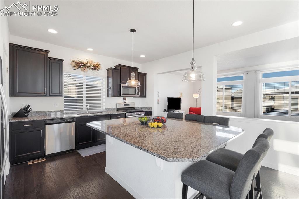 Image 13 of 36: Kitchen