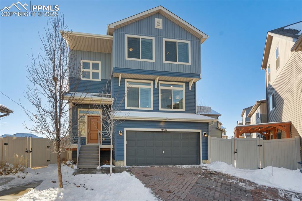 Image 3 of 36: Front of Structure