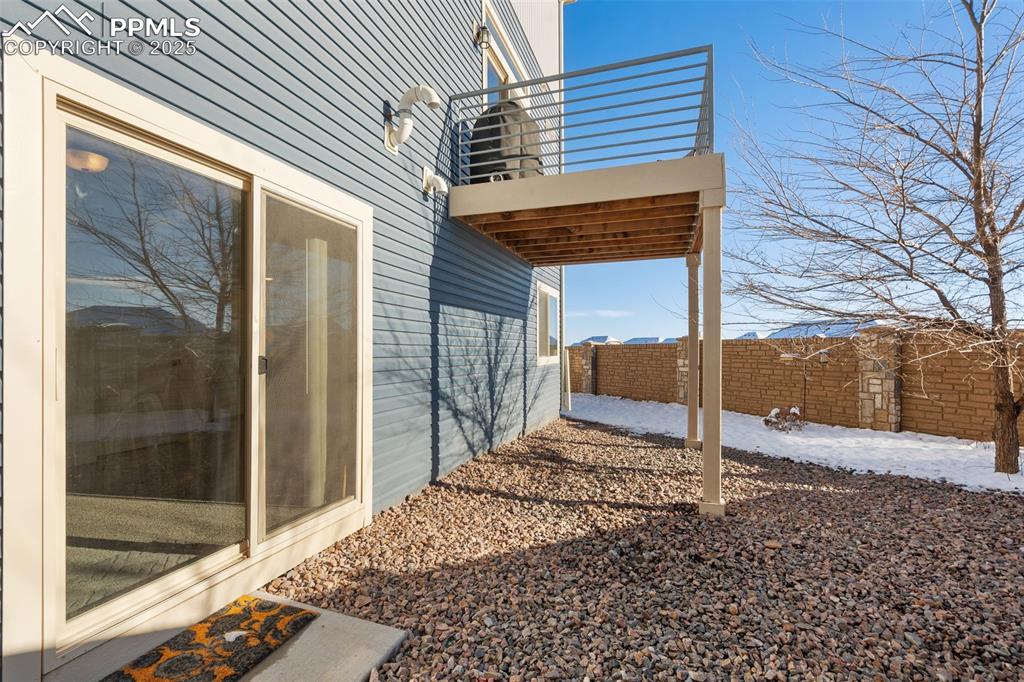 Image 33 of 36: Side of Structure